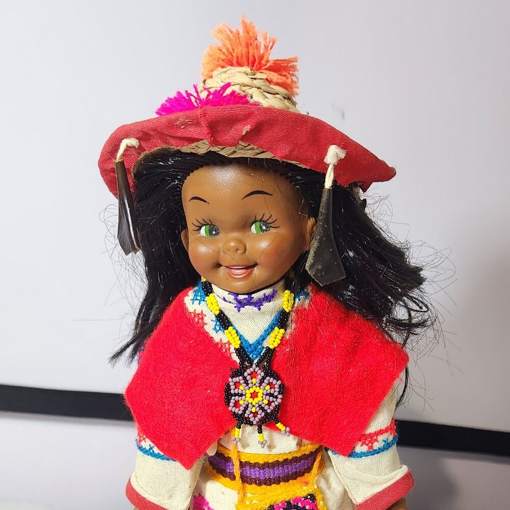 Rare Vintage Huichol Mexican Native With Bead Detail